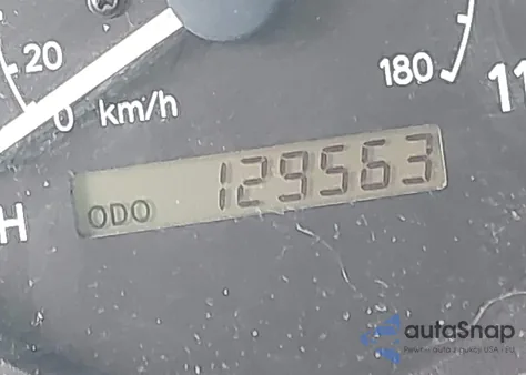 2001 Toyota Corolla Ce z USA, uszkodzony, nr VIN 2T1BR12E81C475853